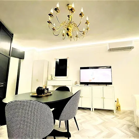 Apartman Chic To The Sea Garden